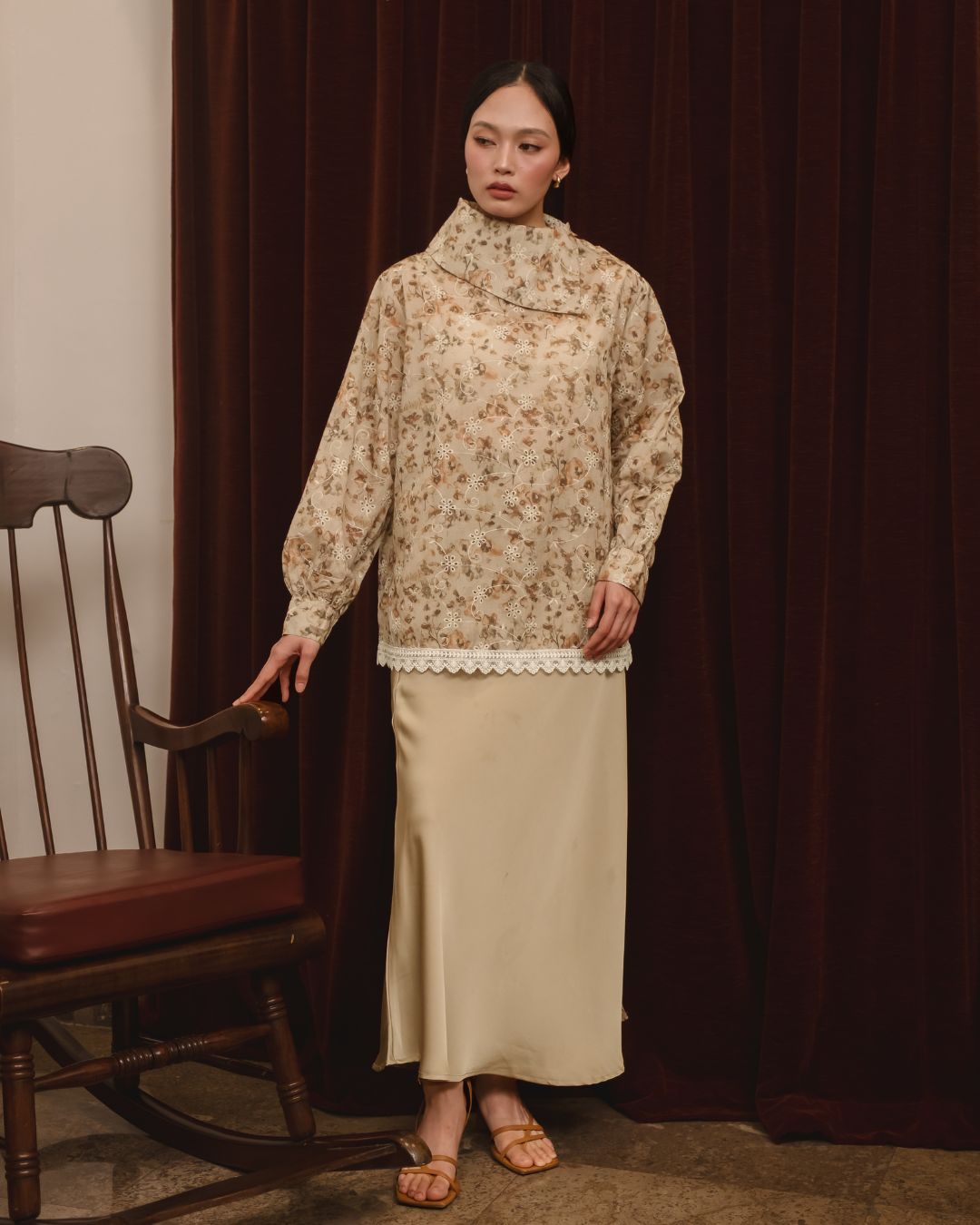 Serena Embroidery Blouse