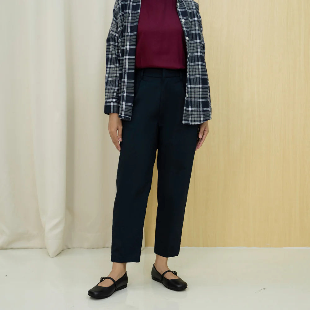 Classic Chino Pants