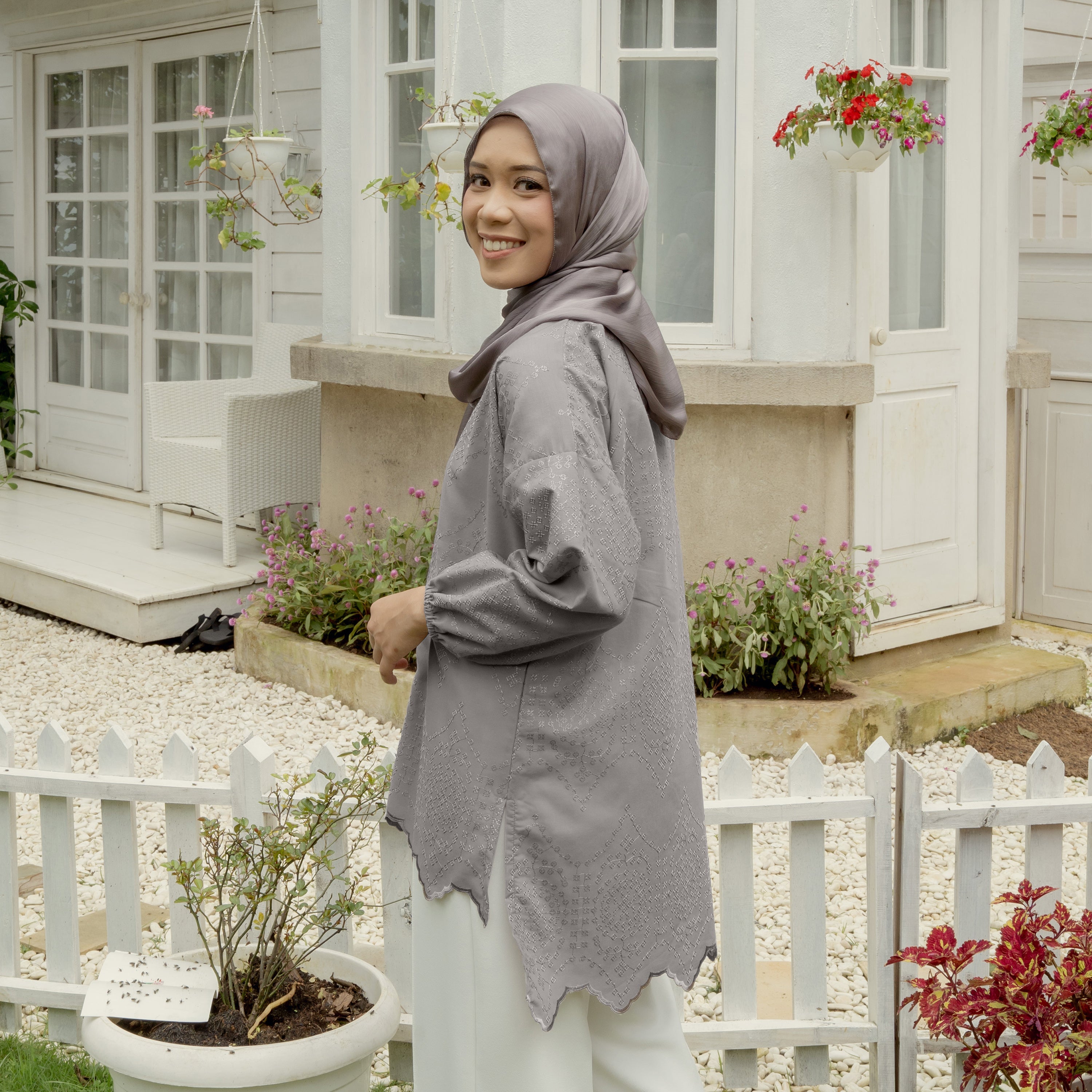 Anjani Embroidery Tunic (Minor Reject)