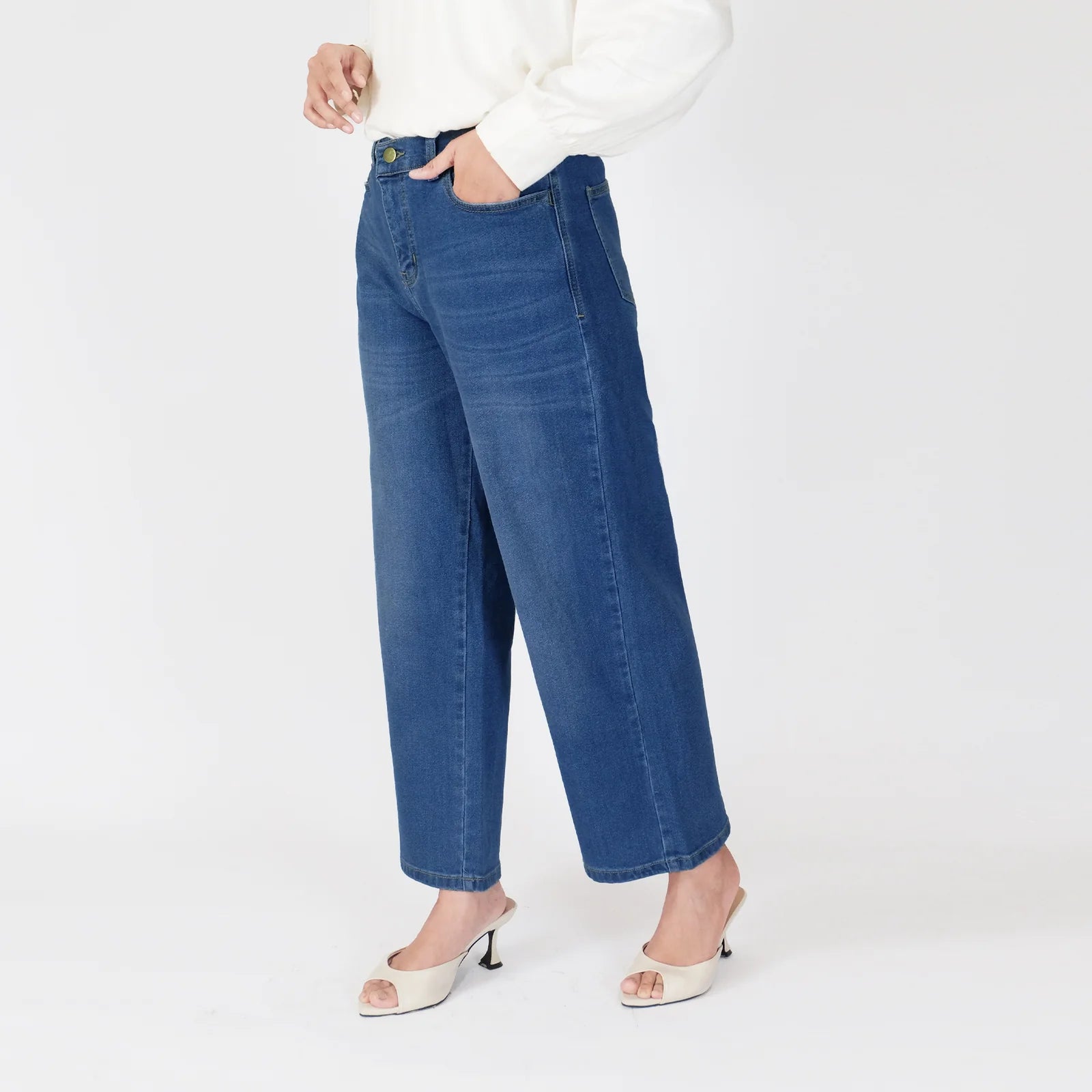 Wide Leg Jeans