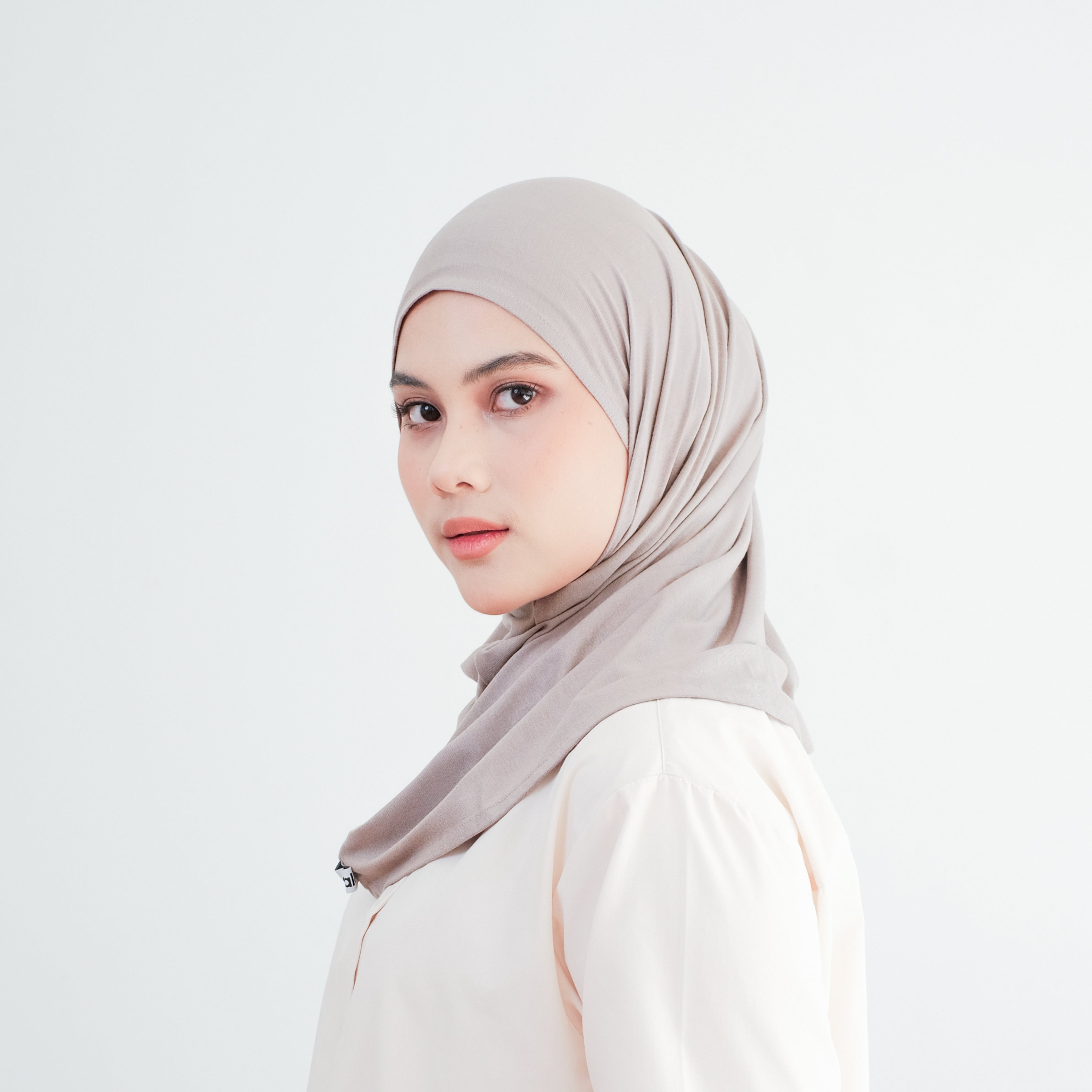Amira Hijab Instant