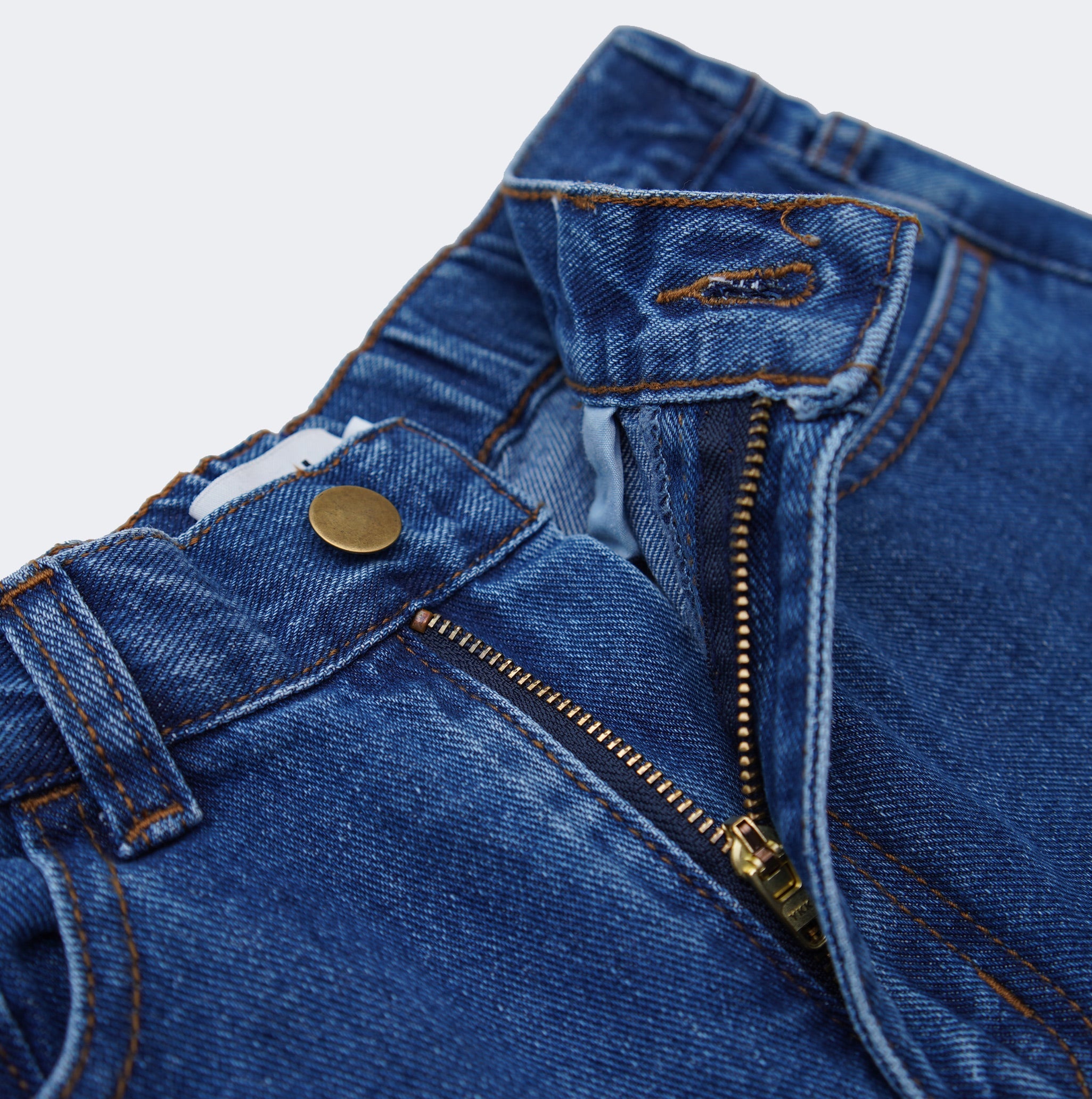 Straight Leg Jeans (Minor Reject)