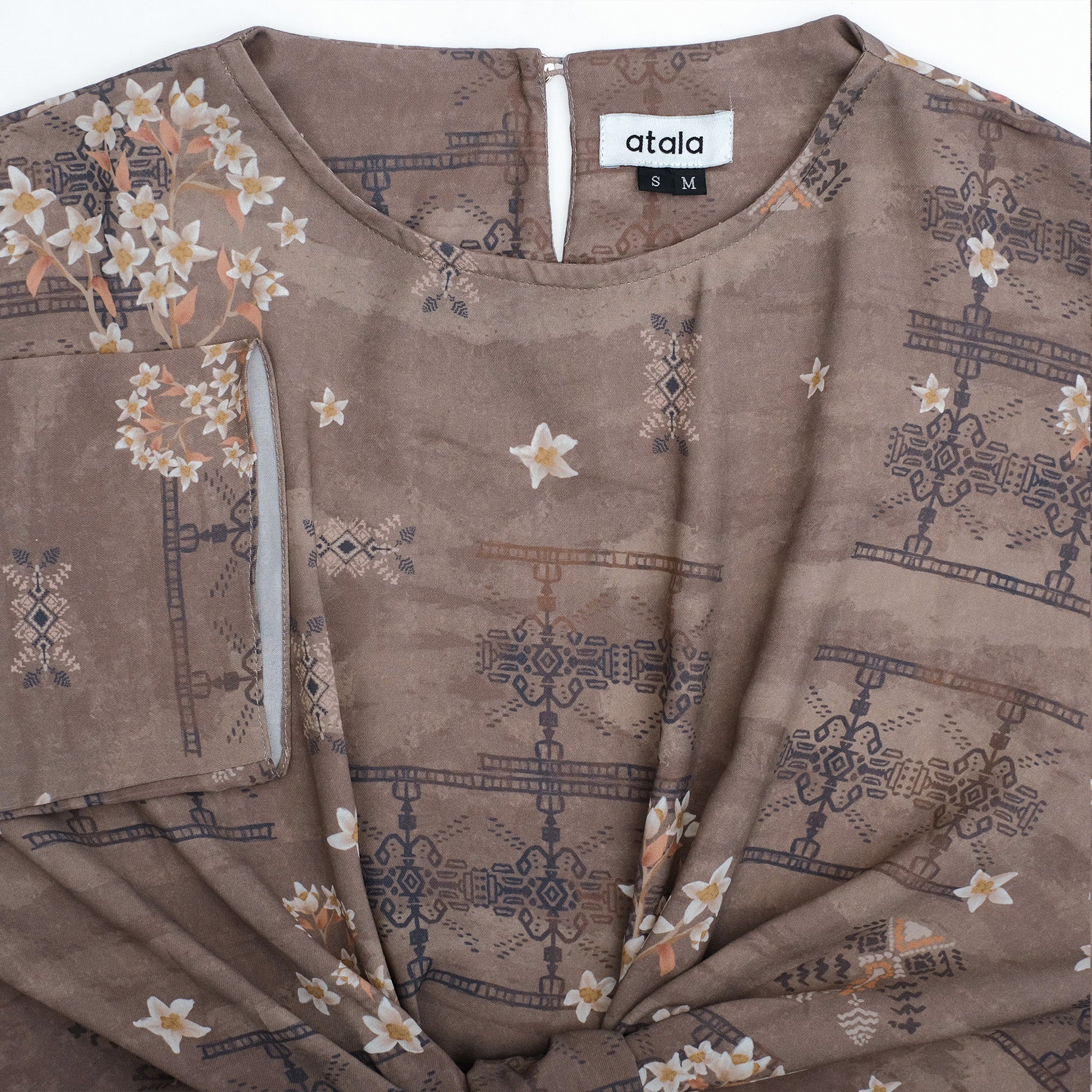 Mekar Kaftan Akar