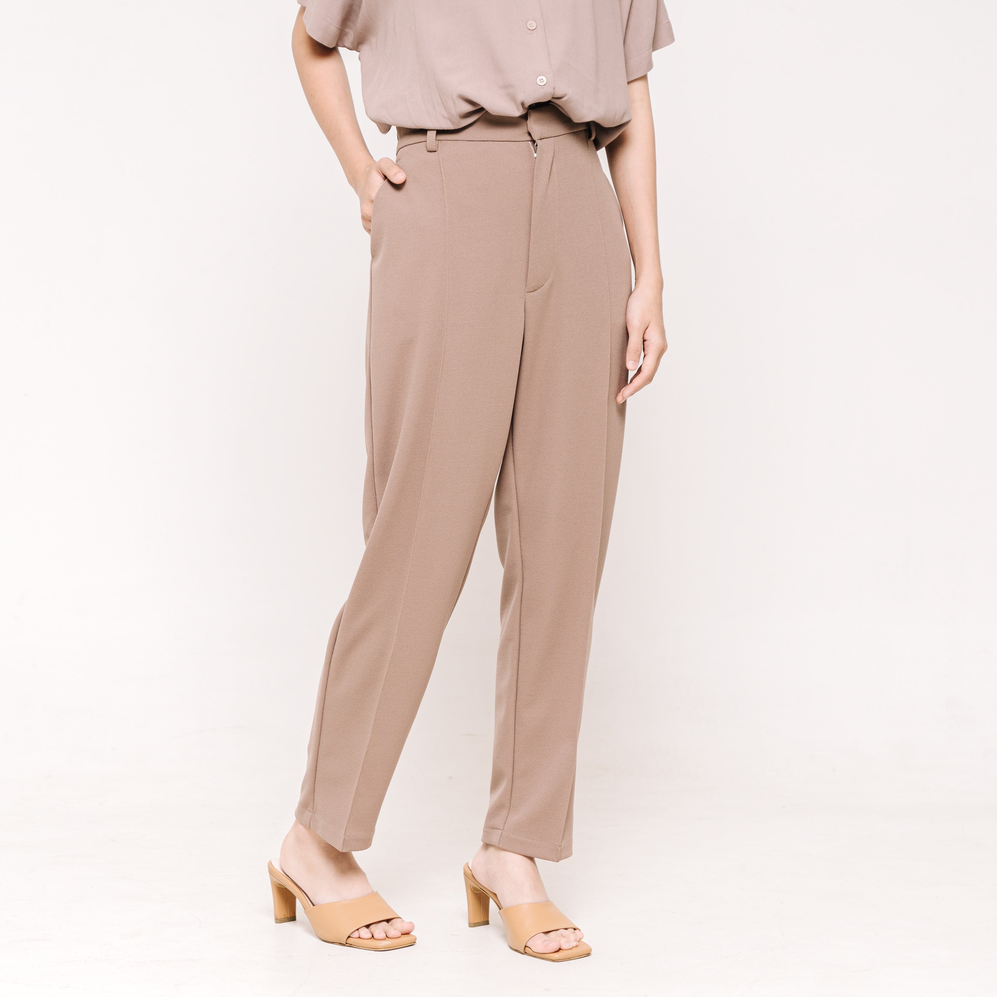 Linea Pants (Minor Reject)