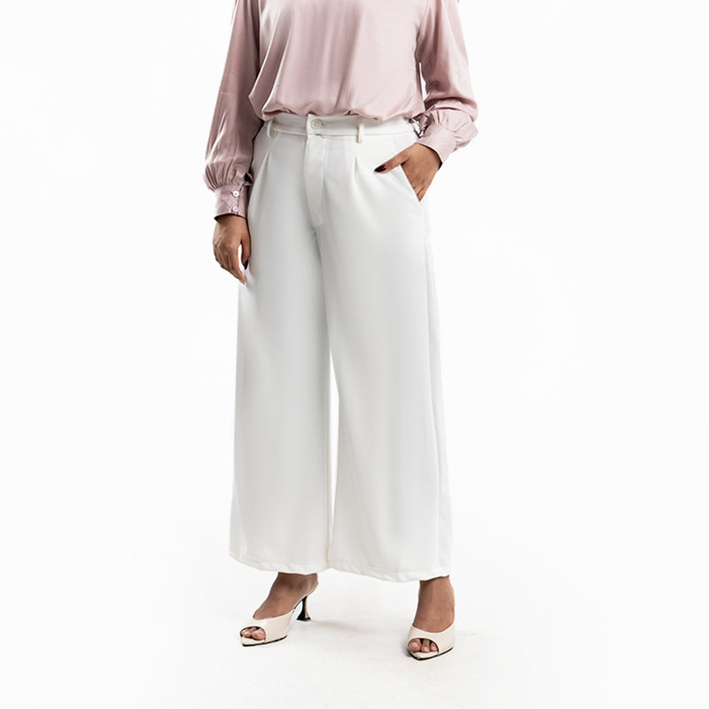 Amara Culotte (Minor Reject)