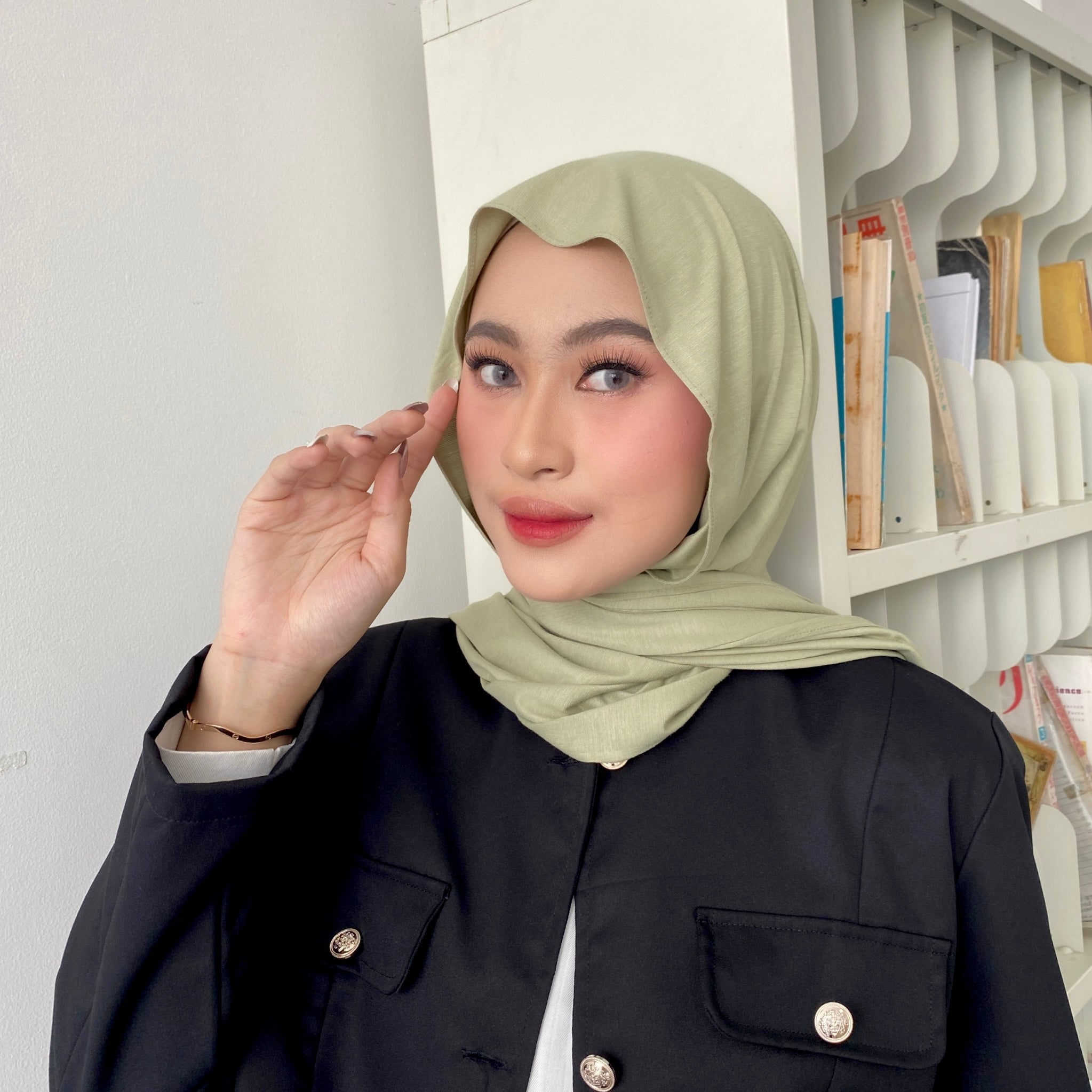 Lowkey Pashmina (Minor Reject)