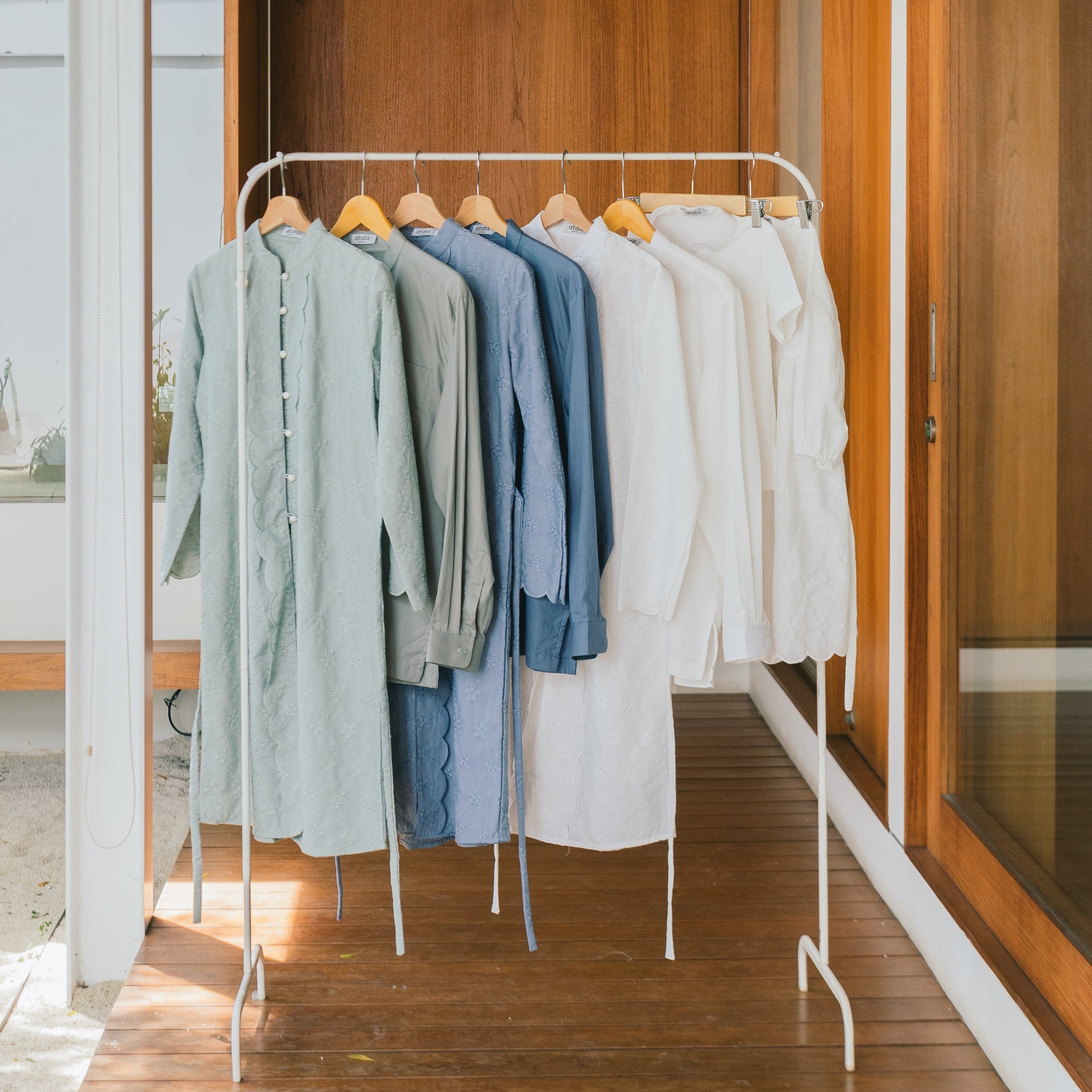 Segala Family Set Putih Kapas