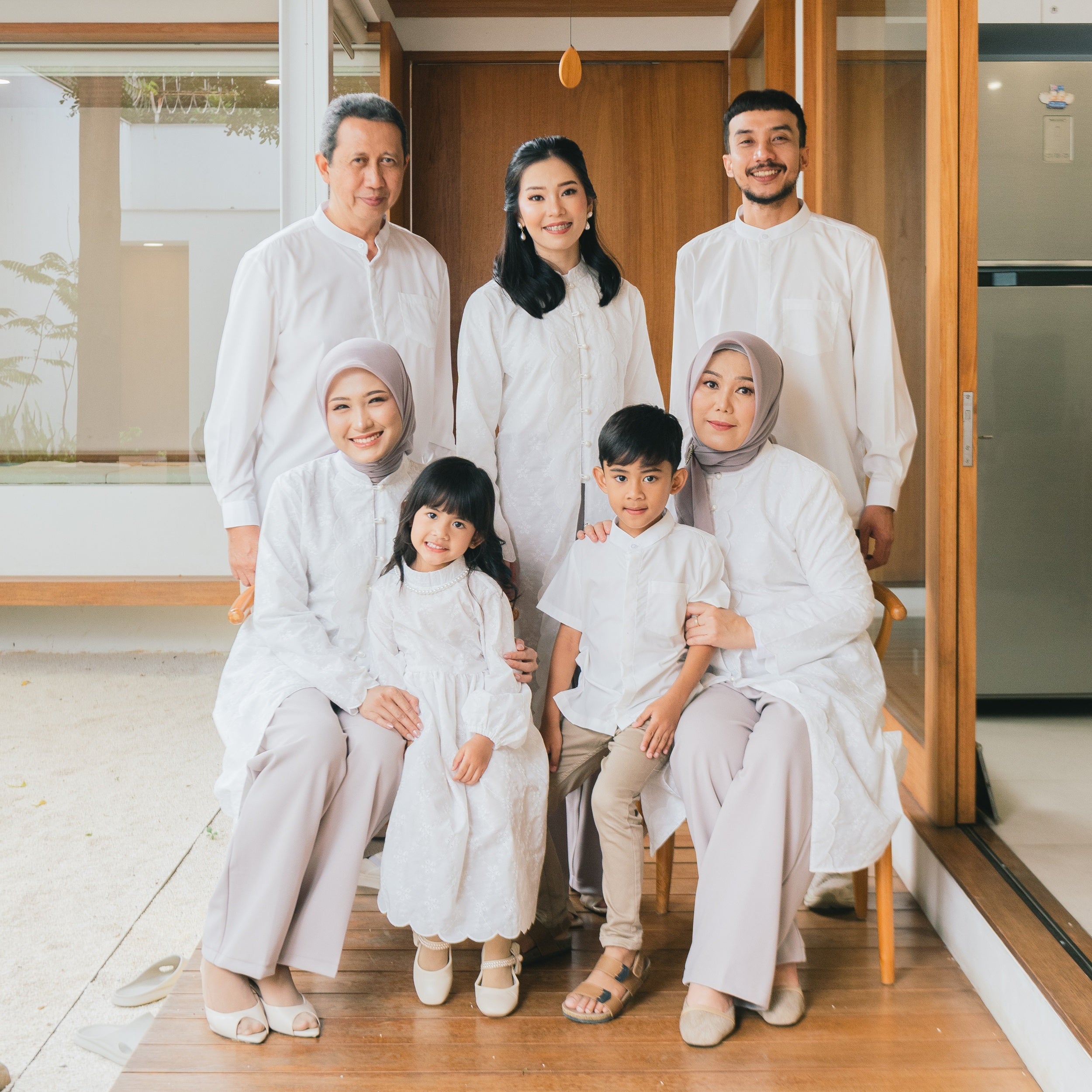Segala Family Set Putih Kapas