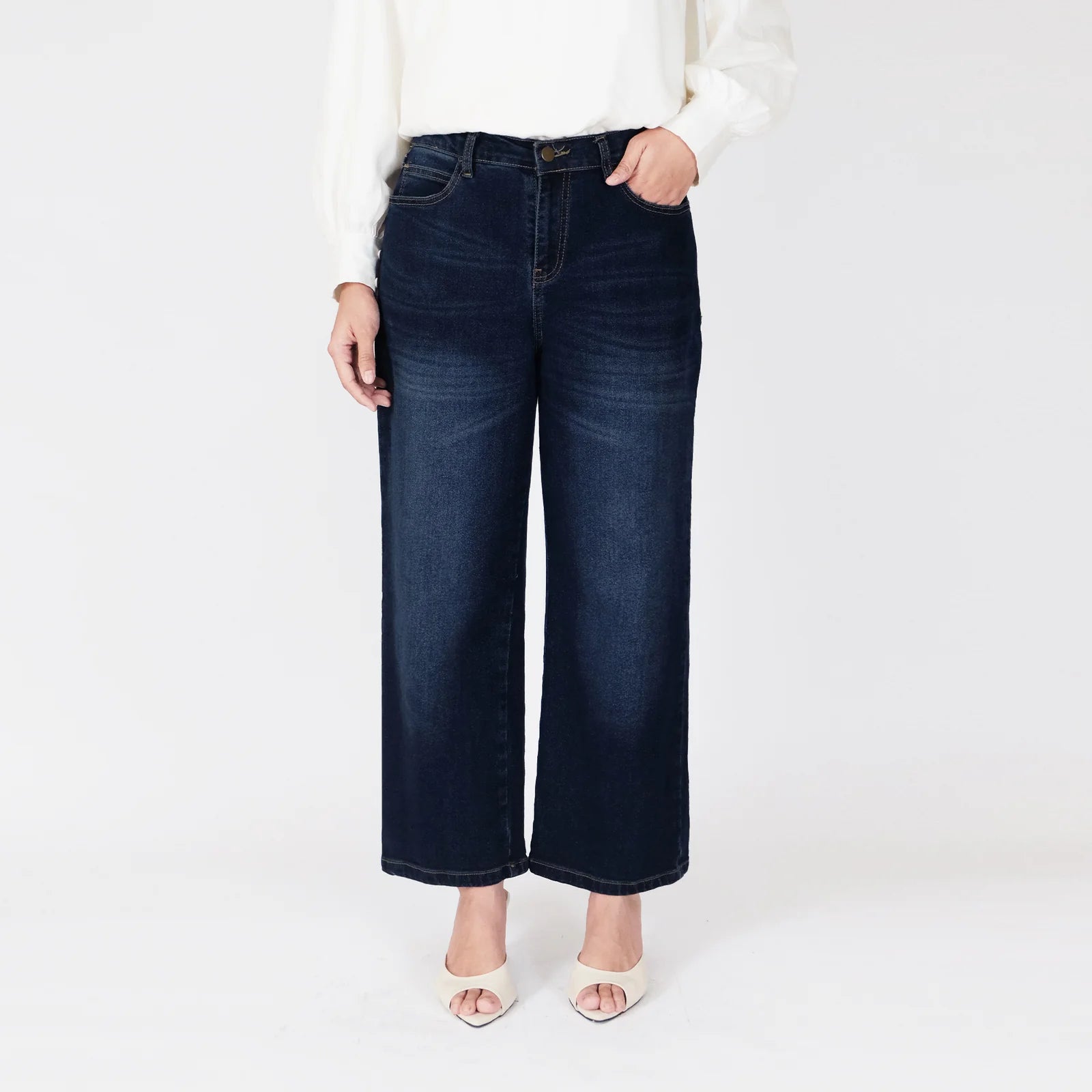 Wide Leg Jeans