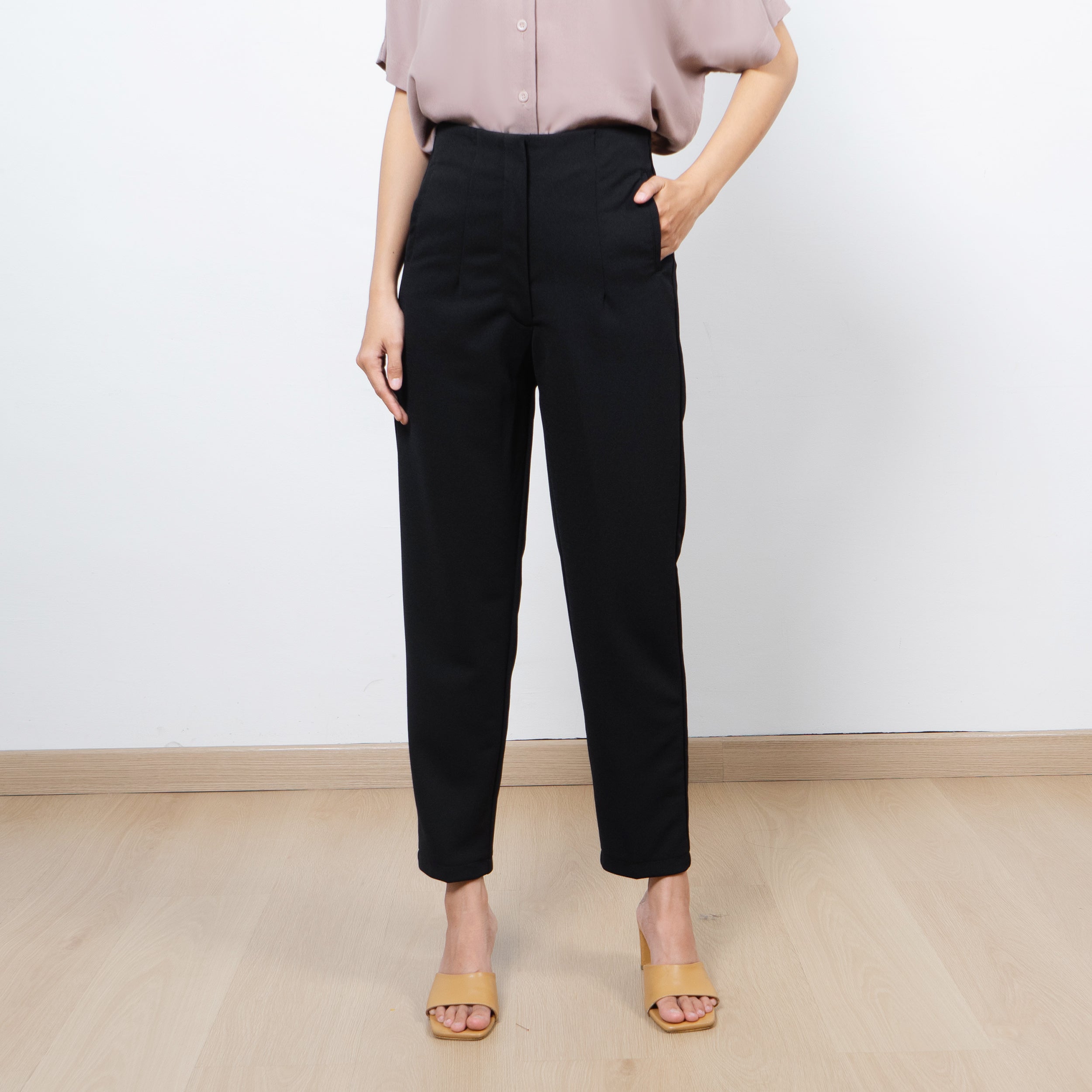 Editor Pants (Minor Reject)