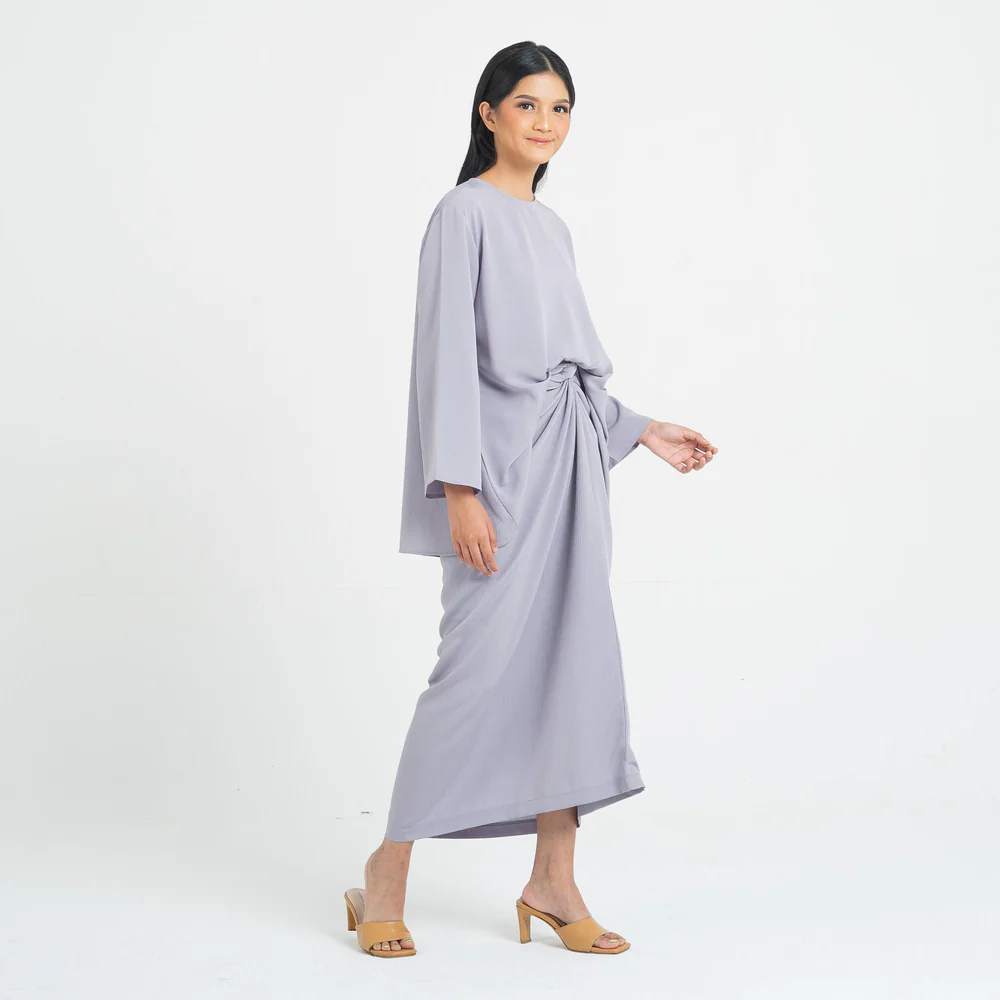 Selesa Set dan Beskap Koko Shirt