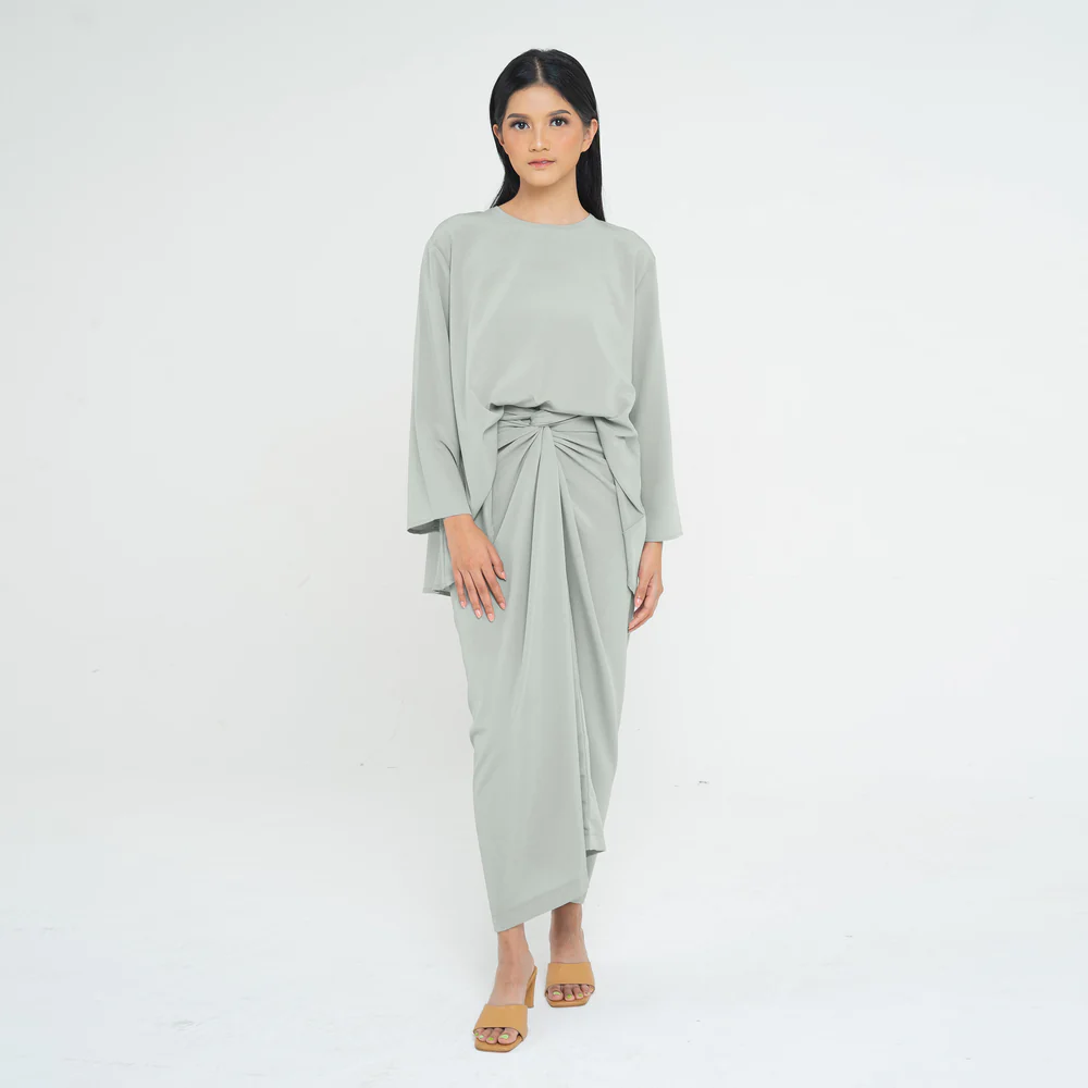 Selesa Set dan Beskap Koko Shirt